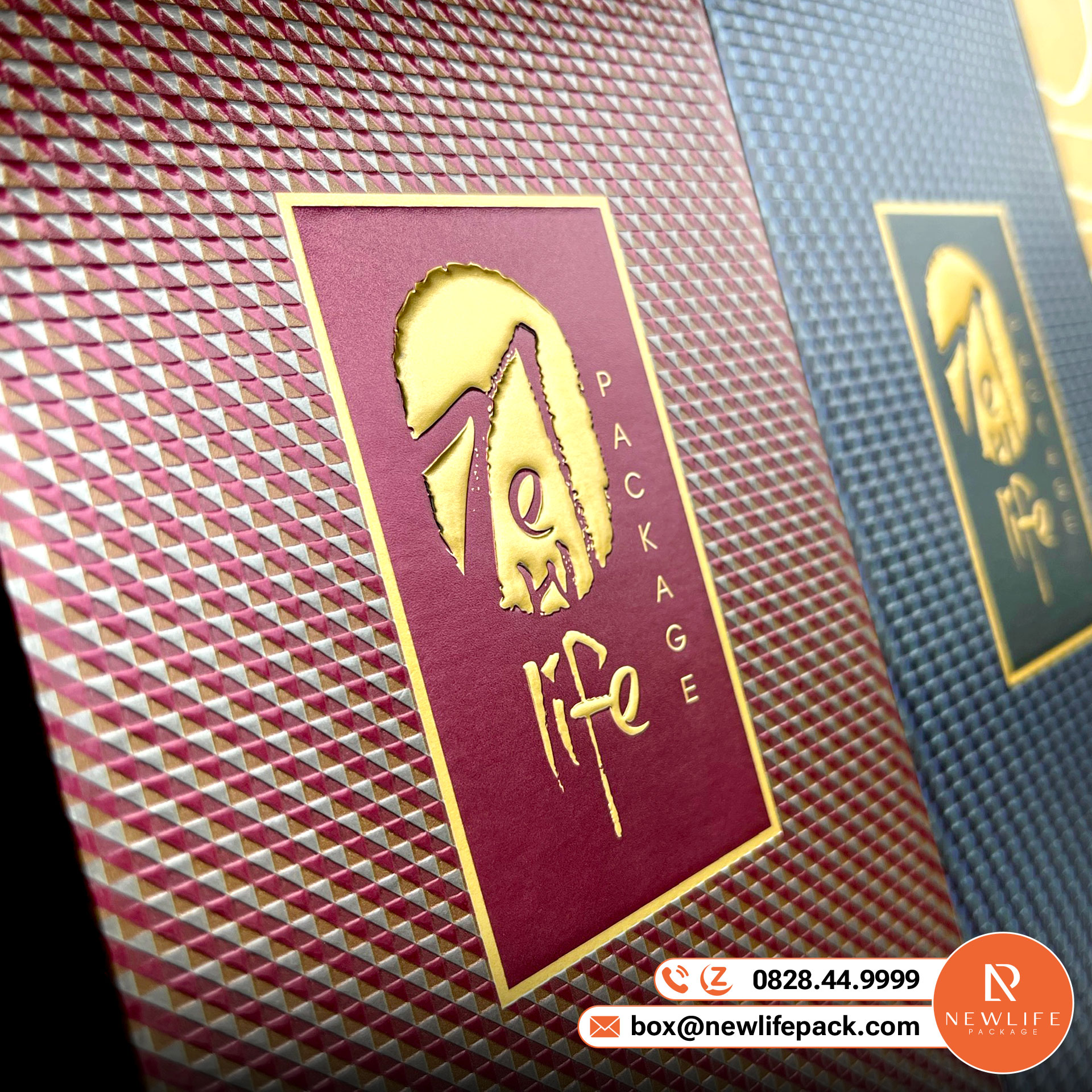 Hiệu Ứng Ép Kim — Ngôn Ngữ của Sự Sang Trọng