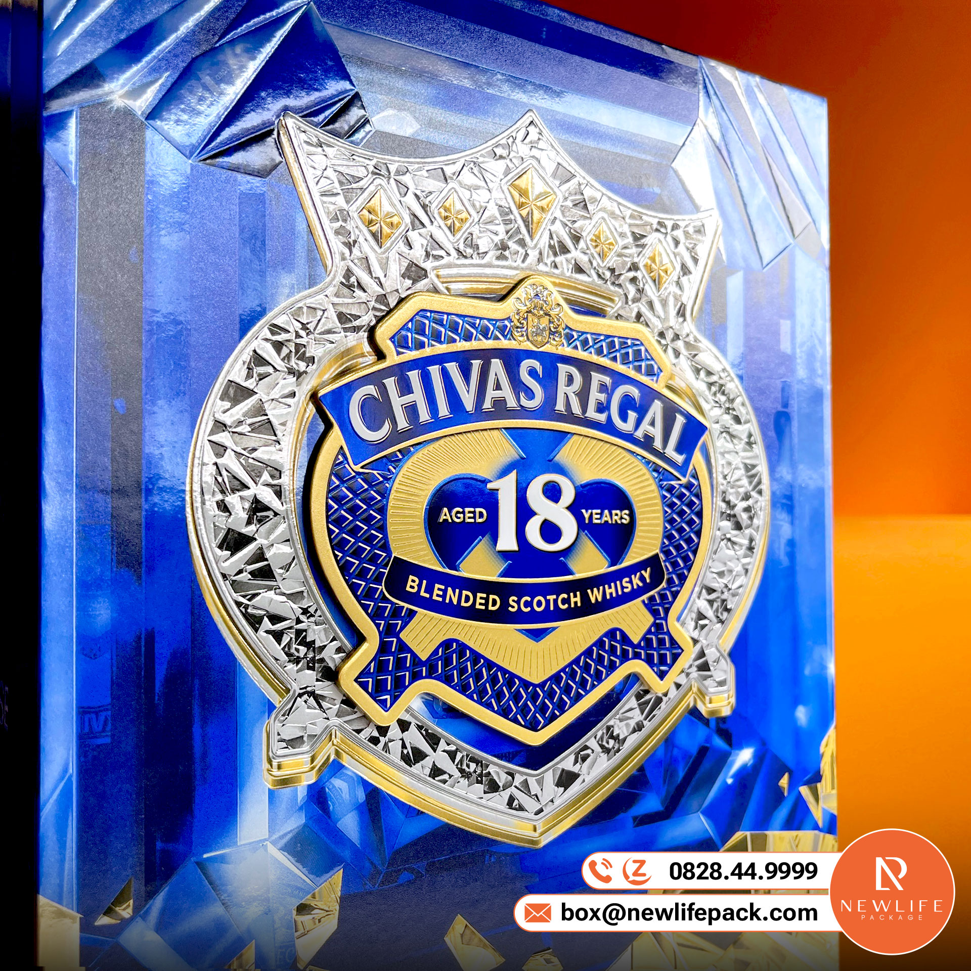 Hiệu Ứng Ép Kim — Ngôn Ngữ của Sự Sang Trọng