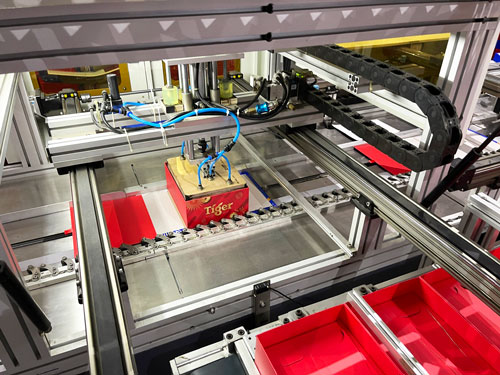 Máy lắp ráp hộp cứng tự động Pinchuang PC-900S (Automatic Rigid Box Assembling Machine)